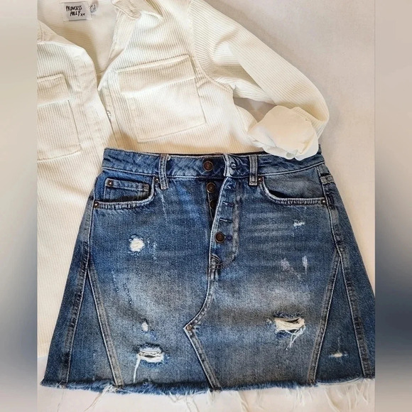 || WE THE FREE || denim mini skirt - Picture 3 of 9